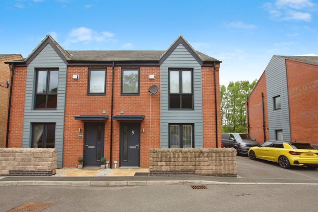3 bed semi-detached house