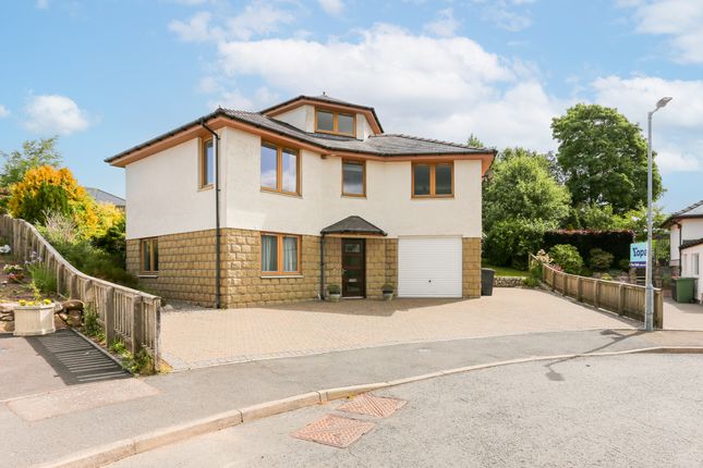3 bed detached house