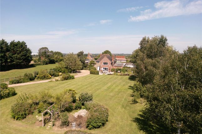 5 bed detached house