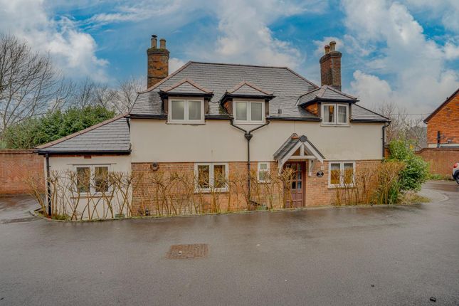 4 bed cottage