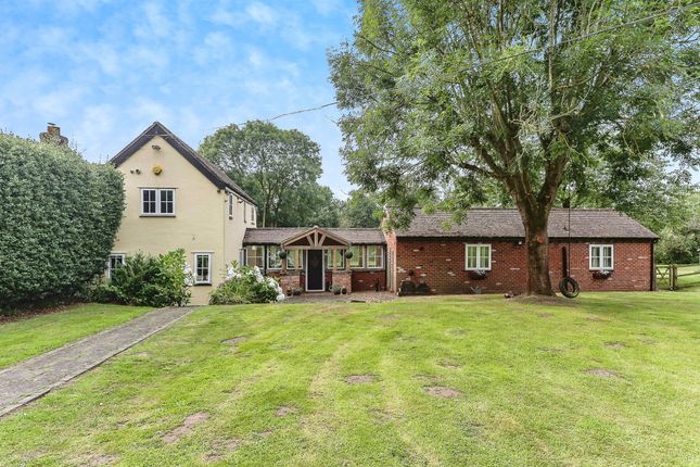 4 bed detached house