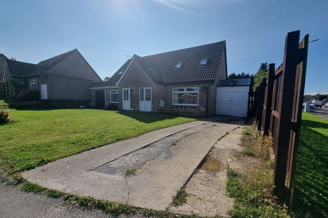 2 bedroom semi-detached bungalow for sale