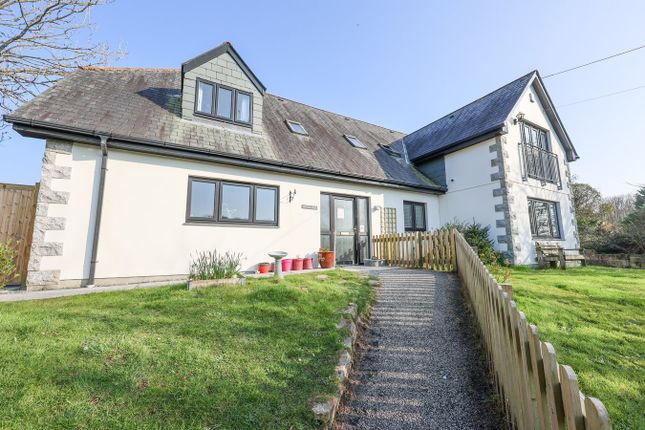 4 bed detached house