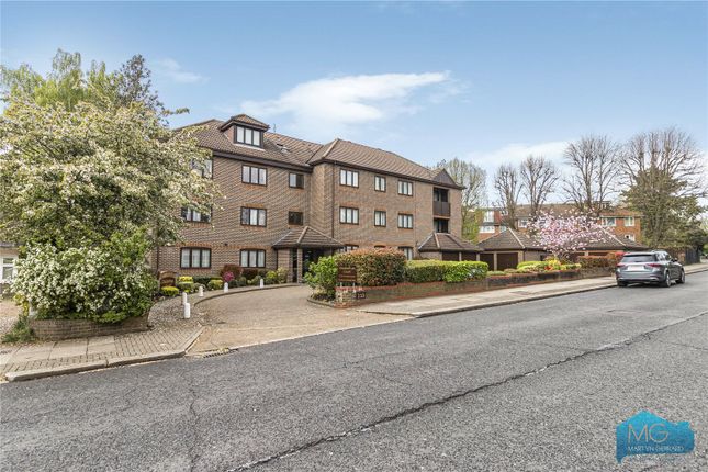 3 bed flat