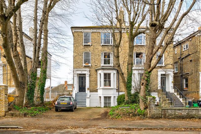 Grosvenor Road, Wanstead 2 bed flat for sale