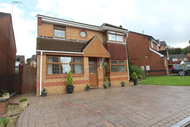 4 bed detached house