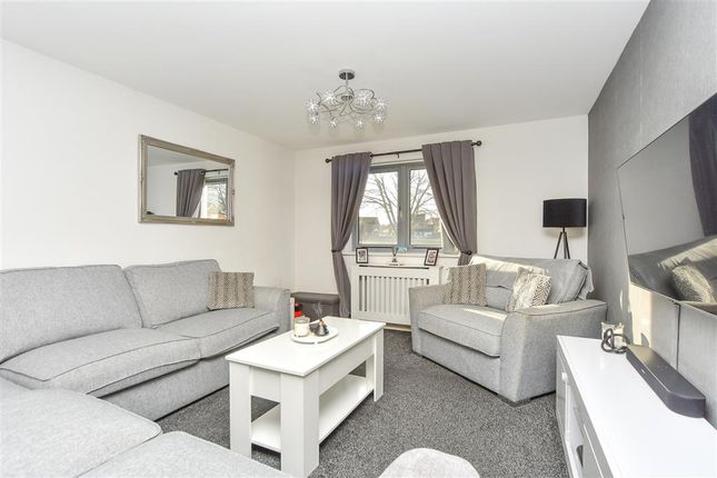 2 bedroom ground floor flat for sale