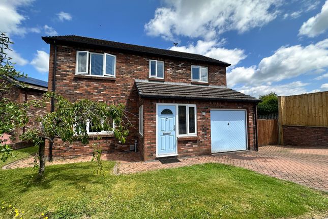 4 bed detached house