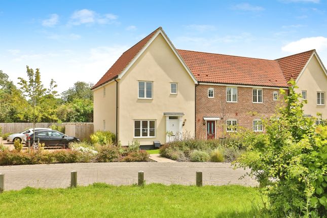 3 bed end terrace house