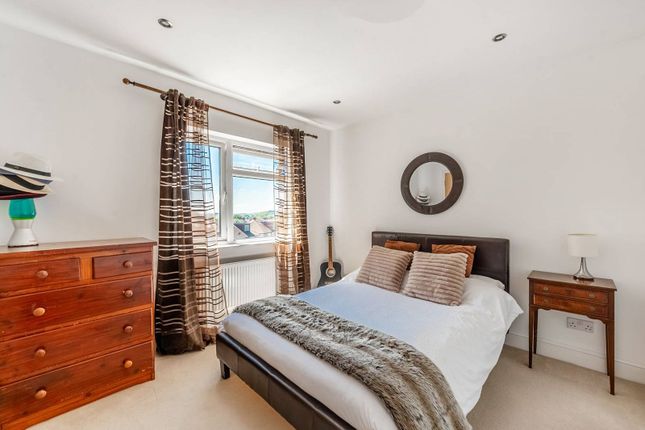 Station Parade, Belmont, Harrow, HA3 1 bed flat for sale