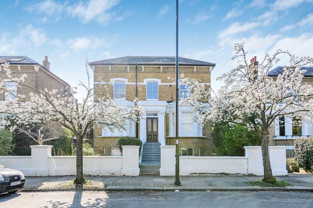 3 bed flat