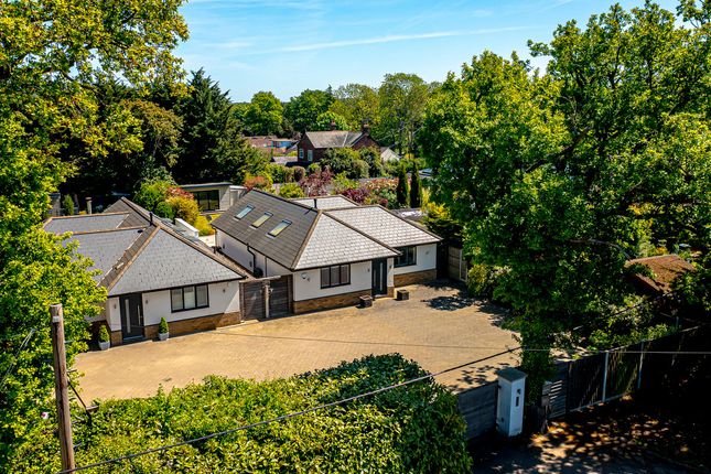 Brentwood CM15 3 bed detached bungalow for sale