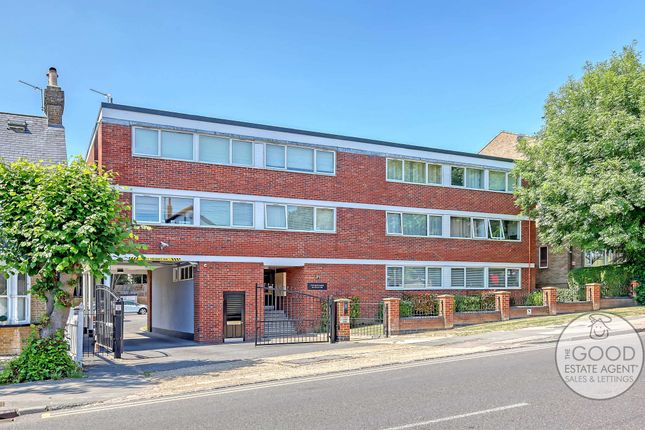 Studio flat for sale