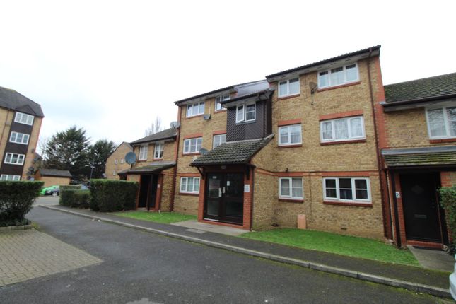 Cygnet Close, London, NW10 2 bed apartment for sale