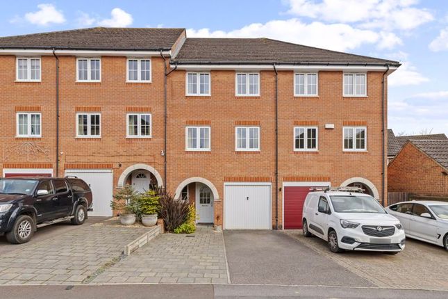 Baxendale Road, Chichester 3 bed terraced house for sale