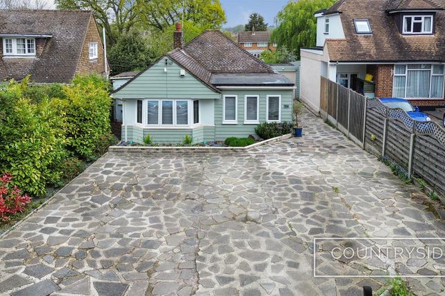 Kiln Road, Benfleet 2 bed detached bungalow for sale