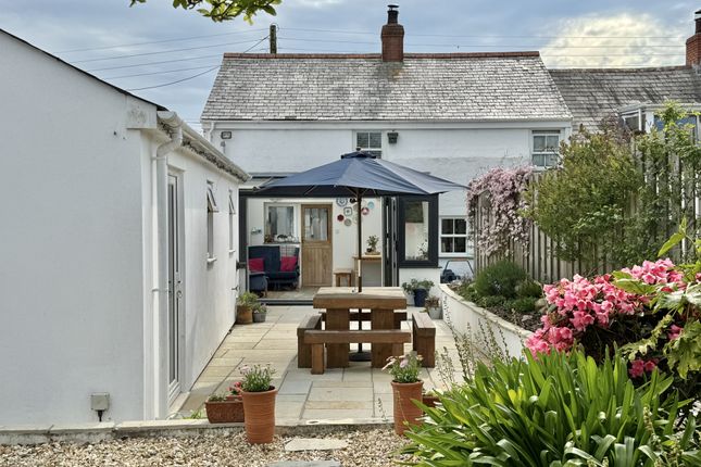 Elm Terrace, Burlawn, PL27 3 bed cottage for sale
