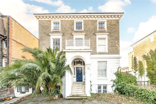3 bedroom flat for sale