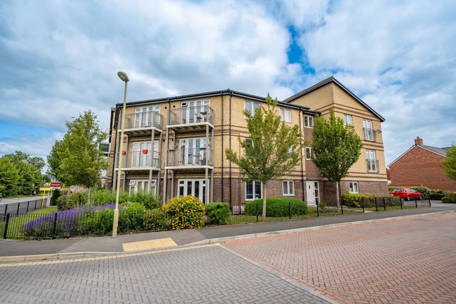 2 bedroom ground floor flat for sale