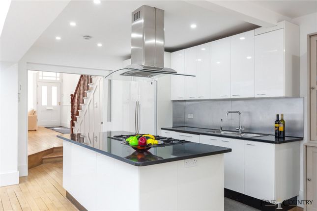 4 bedroom terraced house for sale