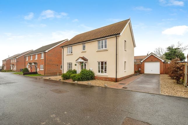 3 bed detached house