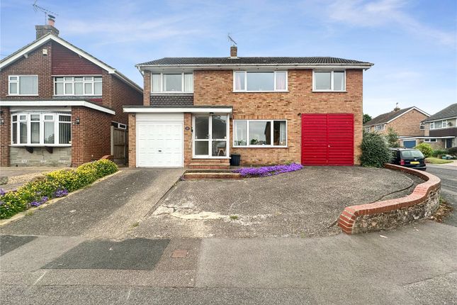 Foulds Close, Wigmore, Kent, ME8 5 bed detached house for sale