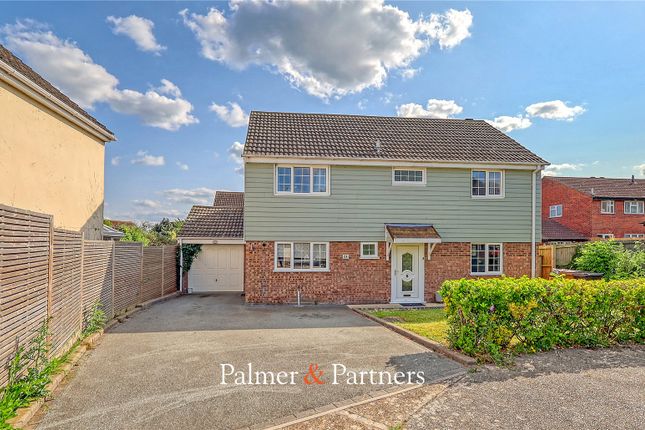 Dunmore Road, Chelmsford CM2 4 bed detached house for sale