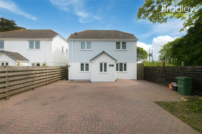 4 bed detached house