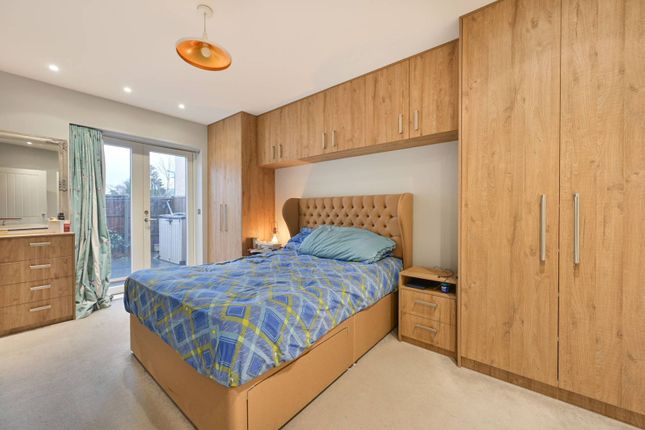 Harrowdene road, Wembley, HA0 2 bed flat for sale