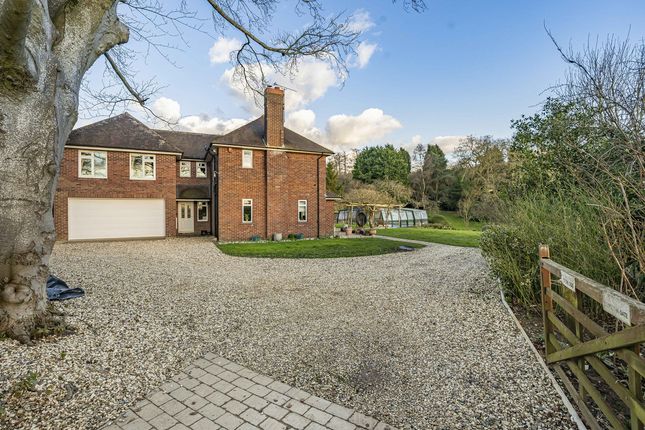 4 bed detached house