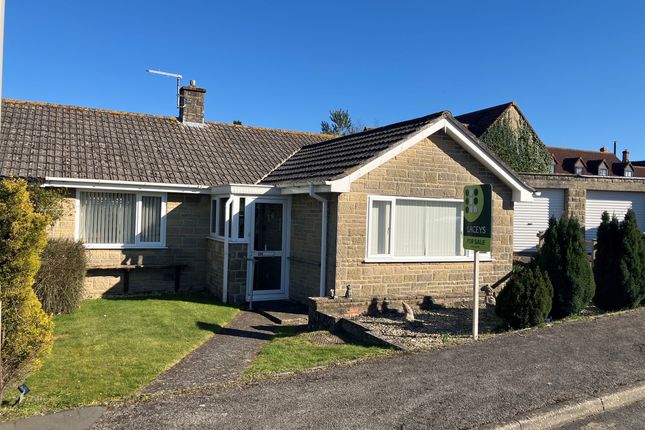 2 bedroom semi-detached bungalow for sale
