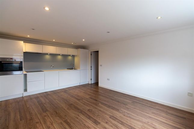 South Road, Haywards Heath 1 bed flat for sale