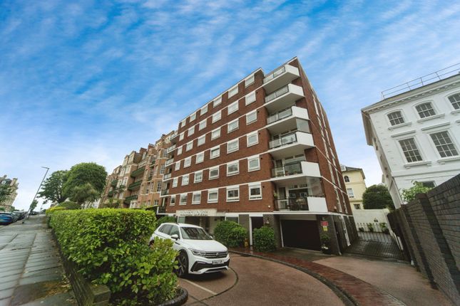 2 bed flat