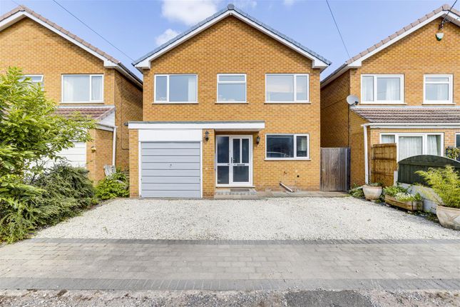 4 bed detached house