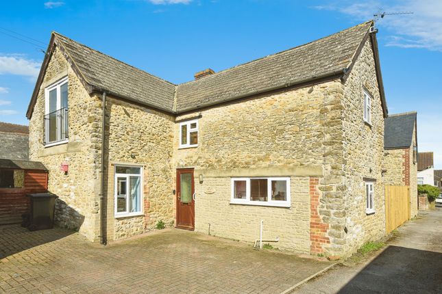 2 bedroom cottage for sale