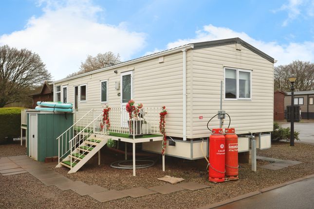 2 bedroom park home for sale