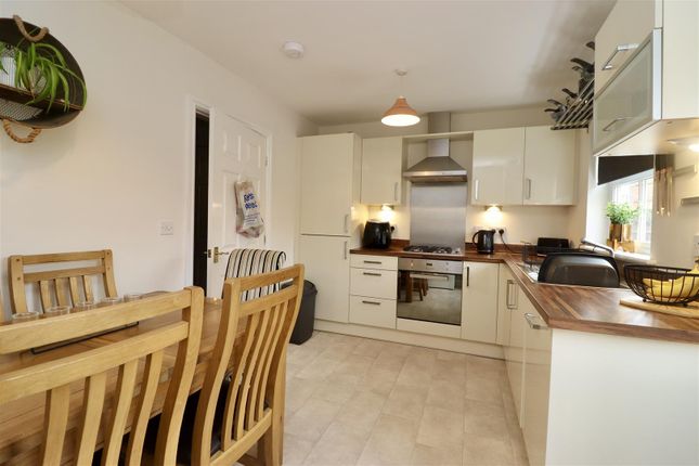 Hallgate, Pocklington, York 3 bed terraced house for sale