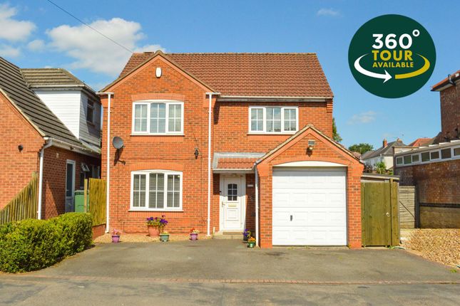 4 bed detached house