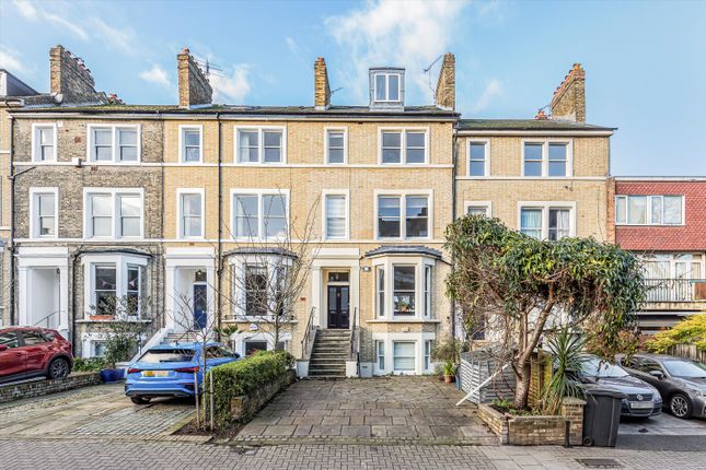 Friars Stile Road, Richmond, TW10 3 bed flat for sale