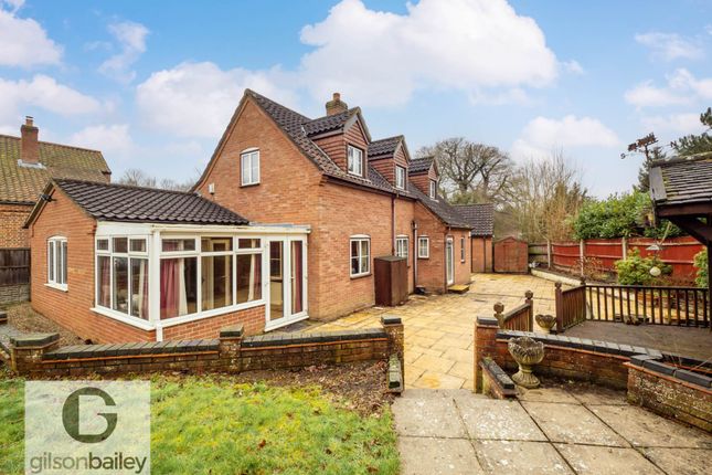 Lower Globe Lane, Norwich NR13 4 bed cottage for sale