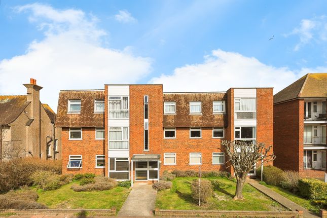 4 bedroom flat for sale