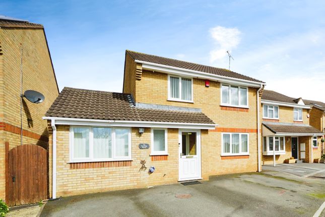 3 bed detached house