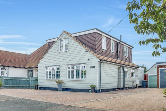 4 bed detached house