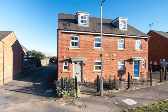 Burywell Road, Wellingborough 3 bed semi