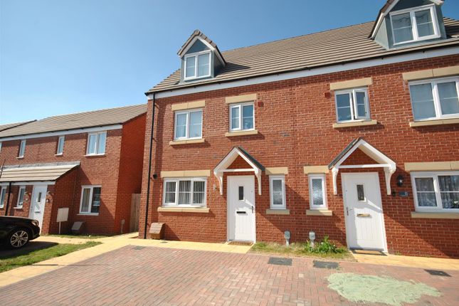 Derbyshire Drive, Northampton 4 bed semi