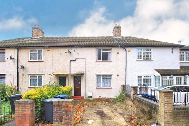 West Avenue, Southall UB1 3 bed terraced house for sale