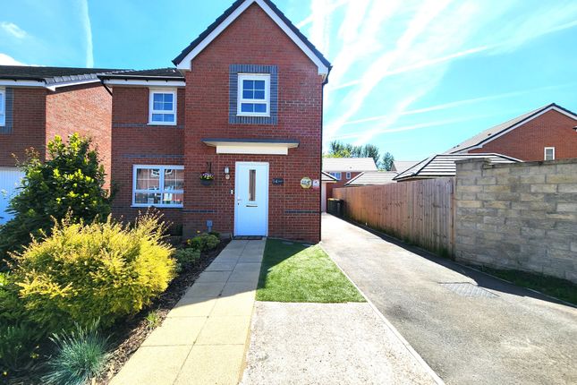 4 bed detached house