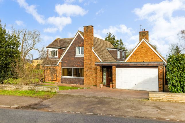 4 bed detached house
