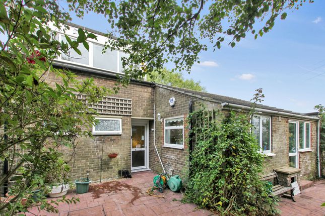 Sycamore Close, Romney Marsh TN29 4 bed semi