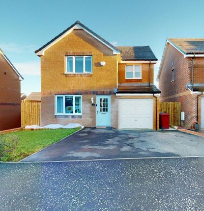4 bed detached house